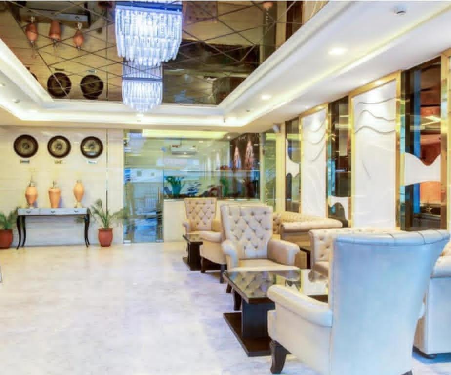 Hotel S C Residency Zirakpur Zewnętrze zdjęcie