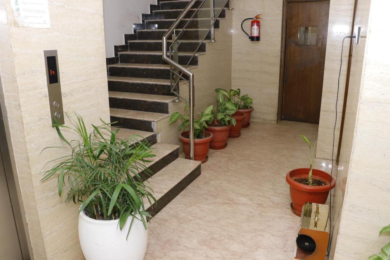 Hotel S C Residency Zirakpur Zewnętrze zdjęcie