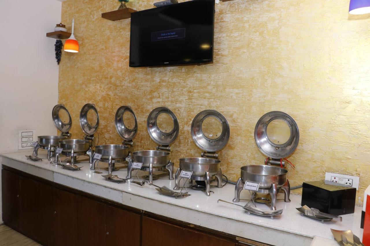 Hotel S C Residency Zirakpur Zewnętrze zdjęcie